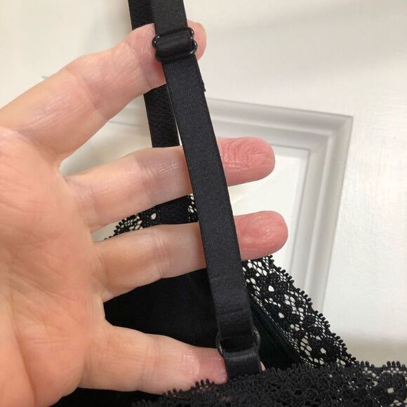 JENNI INTIMATES - NWT - L Sz M “On Repeat” Wide Lace Bralette in Deep Black - Picture 9 of 14